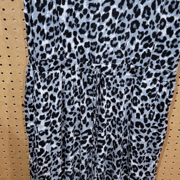 Women's XL Leopard Print One Piece Jumper - Picture 4 of 5